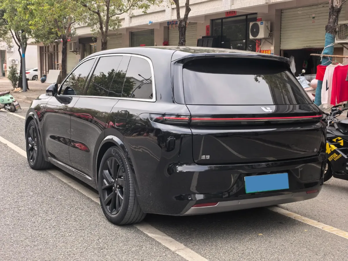 2023 Li L8 Range Extended 154HP REEV 40.9KWH,autocango,china used car exporter,china ev exporter,chinese used car exporter,chinese used ev exporter