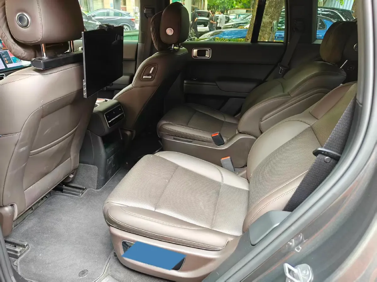 2023 Li L8 Range Extended 154HP REEV 40.9KWH,autocango,china used car exporter,china ev exporter,chinese used car exporter,chinese used ev exporter