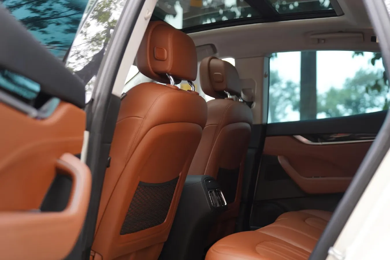 2018 Maserati Levante 3.0T 350HP V6 8AT,autocango,china used car exporter,china ev exporter,chinese used car exporter,chinese used ev exporter