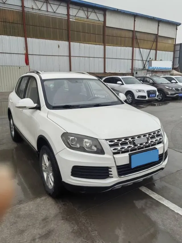 2016 BaoJun 560 1.5T 150HP L4 6MT,autocango,china used car exporter,china ev exporter,chinese used car exporter,chinese used ev exporter