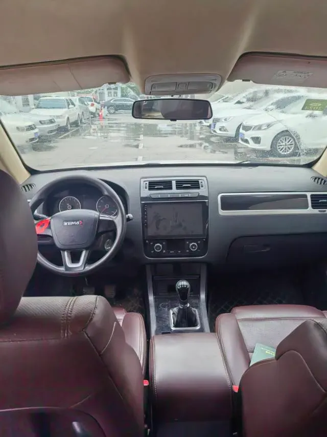 2016 BaoJun 560 1.5T 150HP L4 6MT,autocango,china used car exporter,china ev exporter,chinese used car exporter,chinese used ev exporter