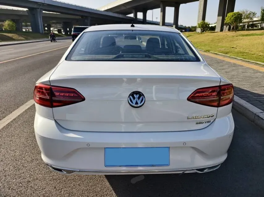 2019 Volkswagen Passat 1.4T 150HP L4 7DCT,autocango,china used car exporter,china ev exporter,chinese used car exporter,chinese used ev exporter