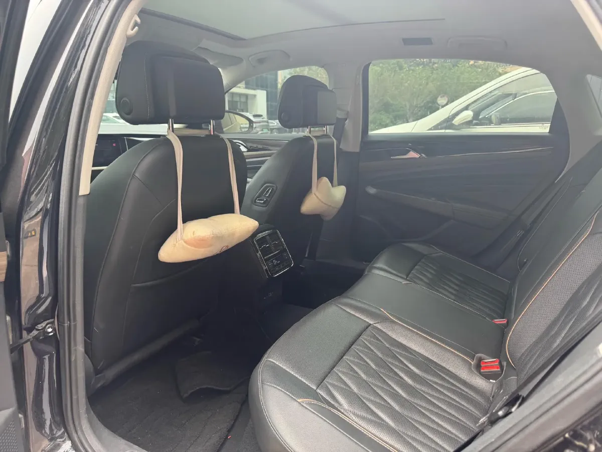 2020 Volkswagen Passat 2.0T 186HP L4 7DCT,autocango,china used car exporter,china ev exporter,chinese used car exporter,chinese used ev exporter