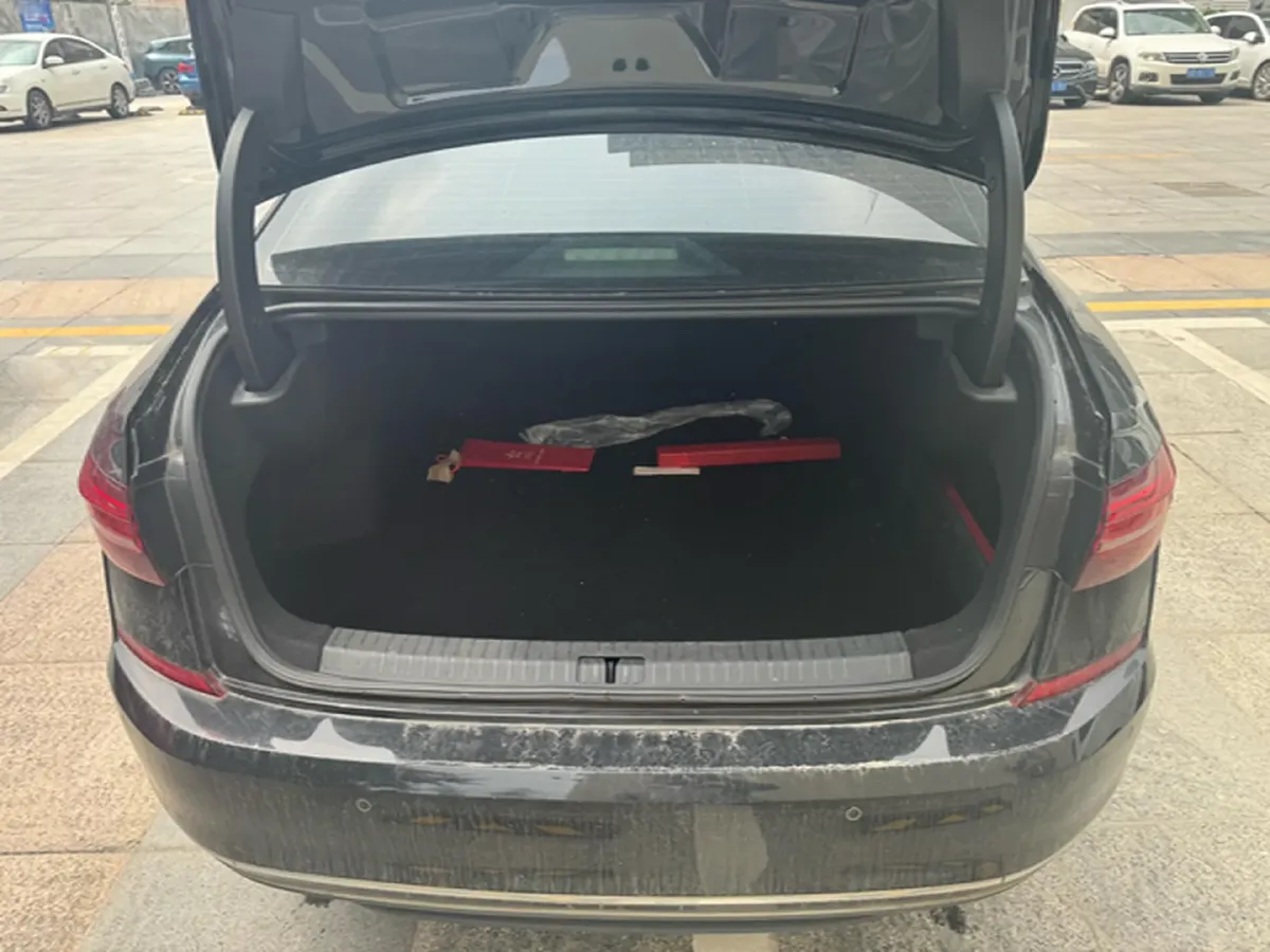 2020 Volkswagen Passat 2.0T 186HP L4 7DCT,autocango,china used car exporter,china ev exporter,chinese used car exporter,chinese used ev exporter