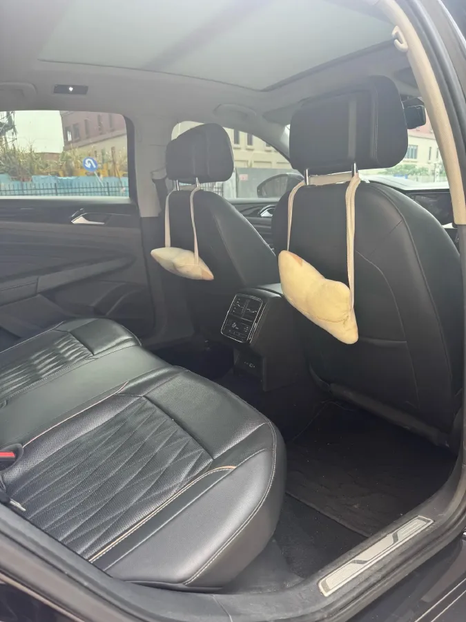 2020 Volkswagen Passat 2.0T 186HP L4 7DCT,autocango,china used car exporter,china ev exporter,chinese used car exporter,chinese used ev exporter