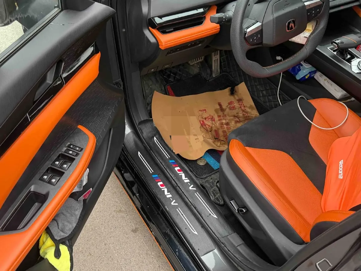 2023 ChangAn UNI-V 1.5T 188HP L4 7DCT,autocango,china used car exporter,china ev exporter,chinese used car exporter,chinese used ev exporter