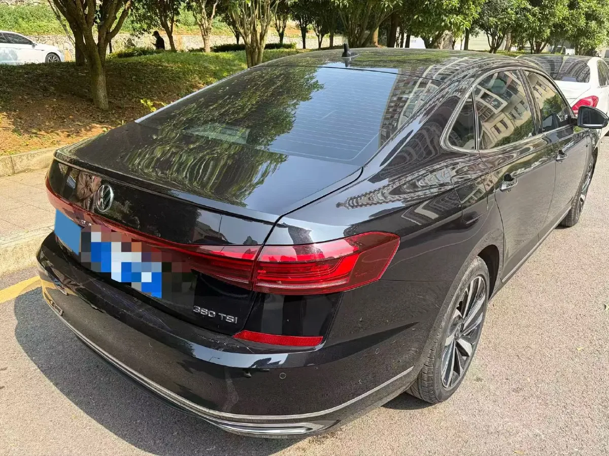 2022 Volkswagen Passat 2.0T 220HP L4 7DCT,autocango,china used car exporter,china ev exporter,chinese used car exporter,chinese used ev exporter