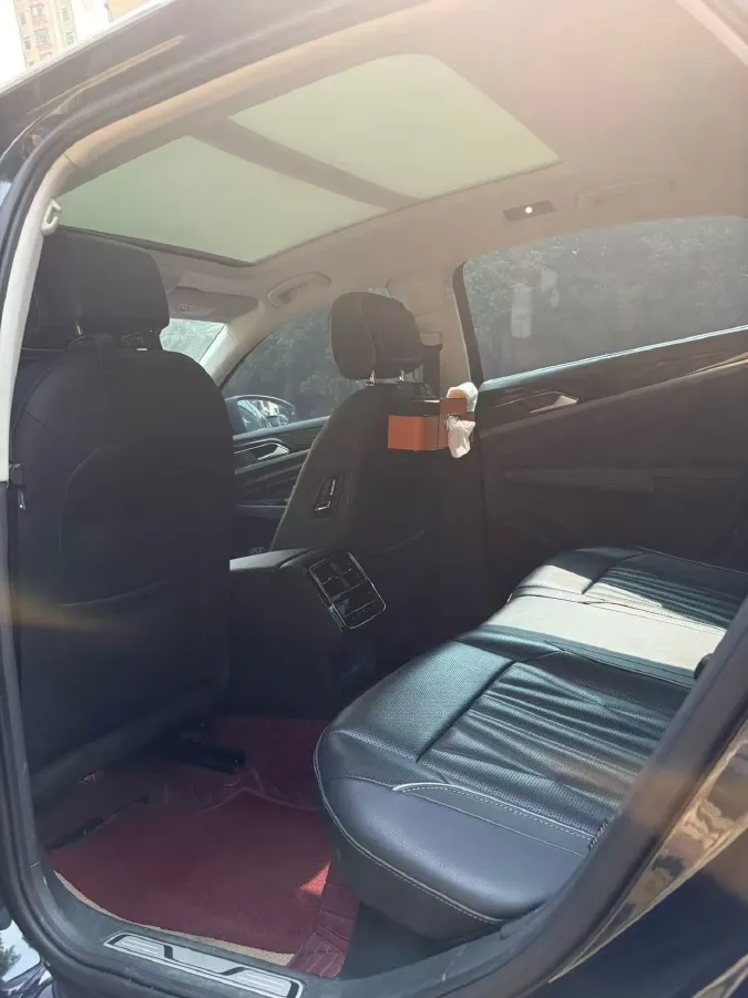 2022 Volkswagen Passat 2.0T 220HP L4 7DCT,autocango,china used car exporter,china ev exporter,chinese used car exporter,chinese used ev exporter