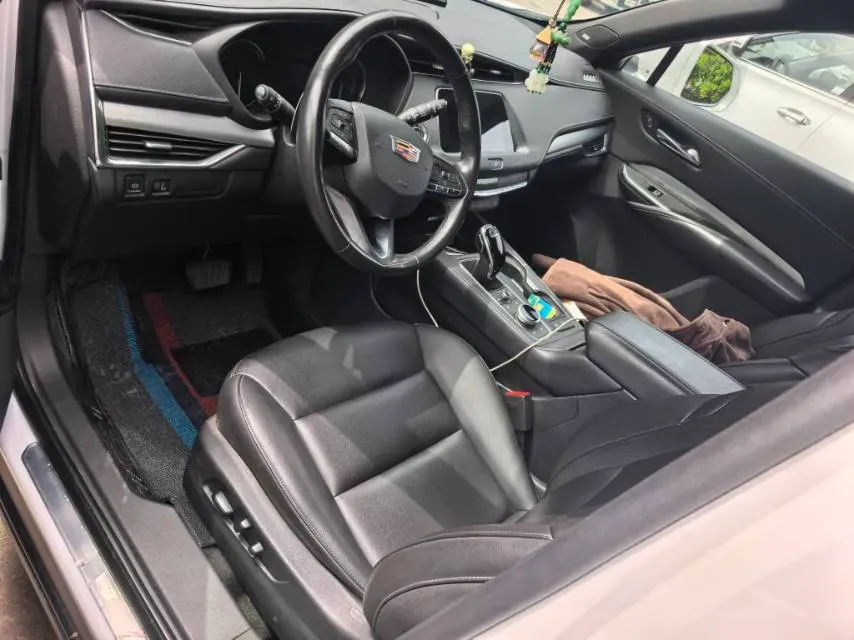 2020 Cadillac XT4 2.0T 241HP L4 9AT,autocango,china used car exporter,china ev exporter,chinese used car exporter,chinese used ev exporter