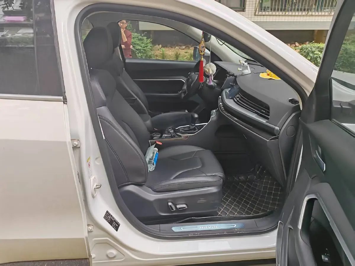 2017 Haval H6 1.5T 169HP L4 7DCT,autocango,china used car exporter,china ev exporter,chinese used car exporter,chinese used ev exporter