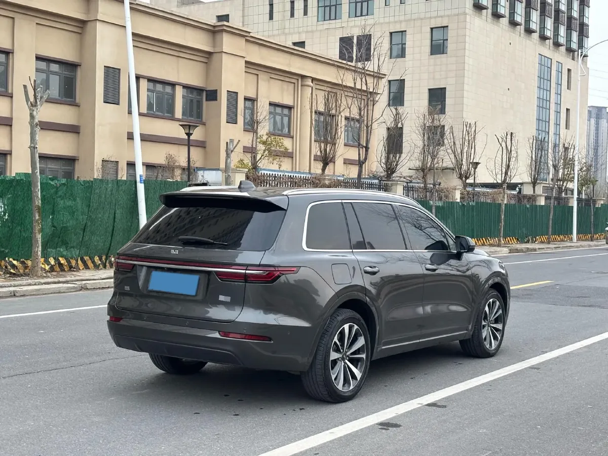2021 Li ONE Range Extended 131HP REEV 40.5KWH,autocango,china used car exporter,china ev exporter,chinese used car exporter,chinese used ev exporter