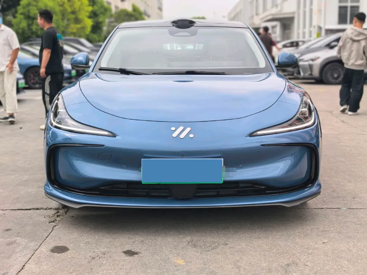 2024 IM L6 BEV 75KWH,autocango,china used car exporter,china ev exporter,chinese used car exporter,chinese used ev exporter