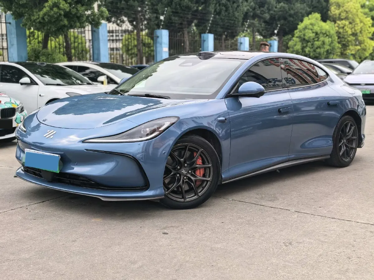 2024 IM L6 BEV 75KWH,autocango,china used car exporter,china ev exporter,chinese used car exporter,chinese used ev exporter