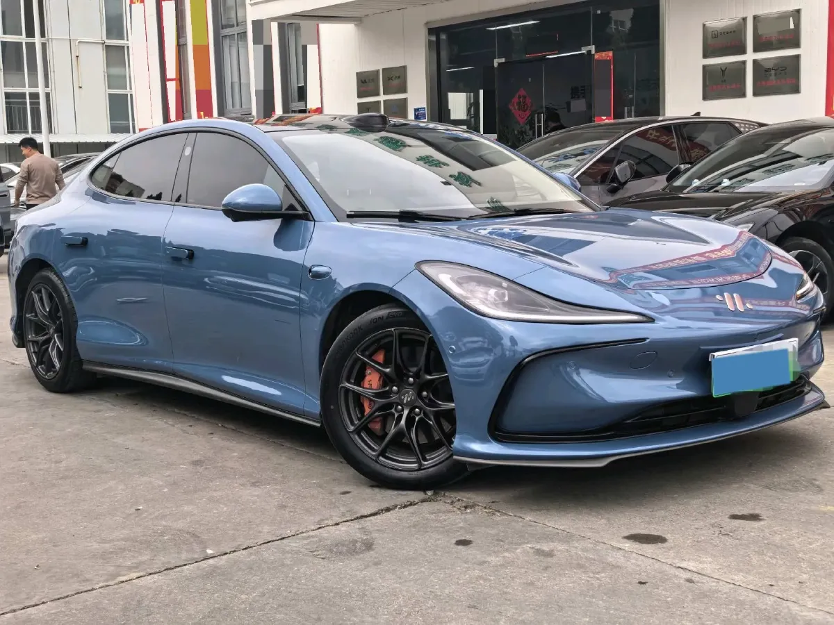 2024 IM L6 BEV 75KWH,autocango,china used car exporter,china ev exporter,chinese used car exporter,chinese used ev exporter