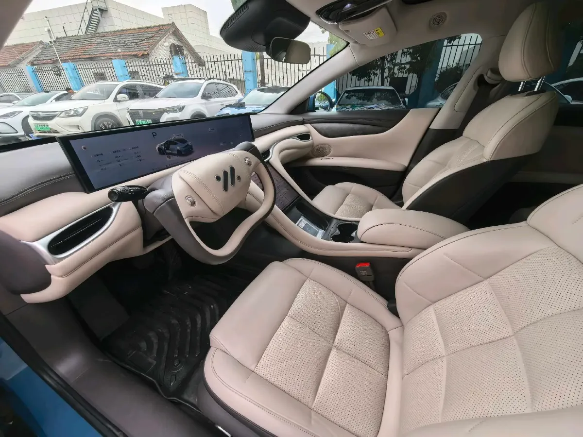 2024 IM L6 BEV 75KWH,autocango,china used car exporter,china ev exporter,chinese used car exporter,chinese used ev exporter