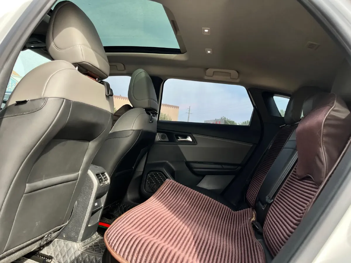 2022 Citroen C5 X 1.6T 175HP L4 8AT,autocango,china used car exporter,china ev exporter,chinese used car exporter,chinese used ev exporter