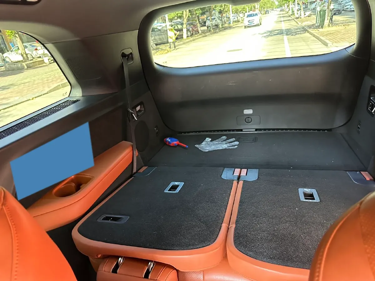 2022 Li L9 Range Extended 154HP REEV 42.6KWH,autocango,china used car exporter,china ev exporter,chinese used car exporter,chinese used ev exporter