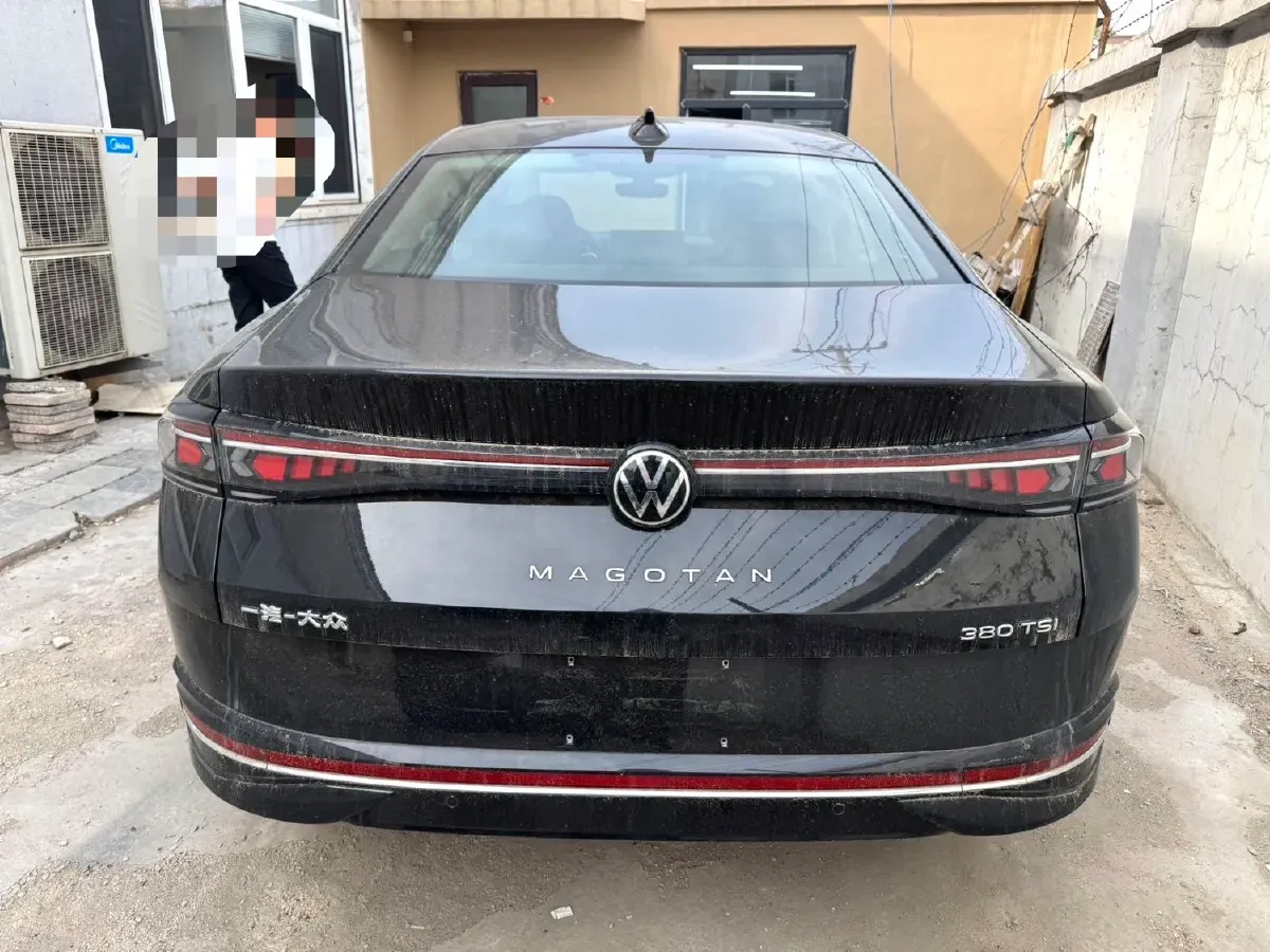 2024 Volkswagen Magotan 2.0T 220HP L4 7DCT,autocango,china used car exporter,china ev exporter,chinese used car exporter,chinese used ev exporter