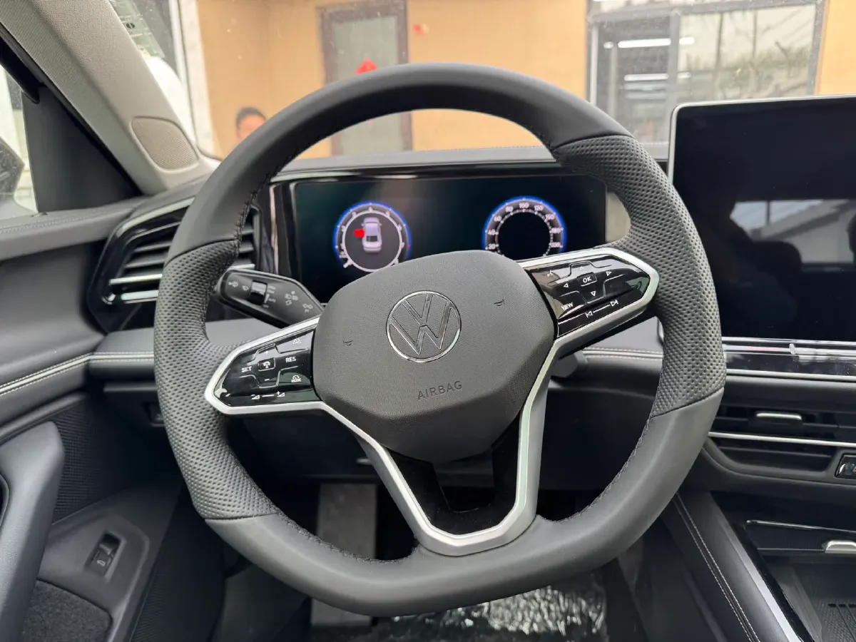 2024 Volkswagen Magotan 2.0T 220HP L4 7DCT,autocango,china used car exporter,china ev exporter,chinese used car exporter,chinese used ev exporter