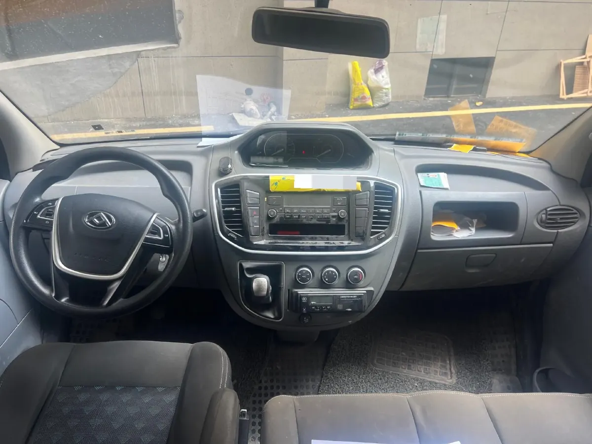 2018 MAXUS XinTu V80 2.5T 136HP L4 6MT,autocango,china used car exporter,china ev exporter,chinese used car exporter,chinese used ev exporter