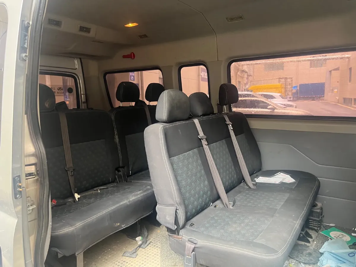 2018 MAXUS XinTu V80 2.5T 136HP L4 6MT,autocango,china used car exporter,china ev exporter,chinese used car exporter,chinese used ev exporter