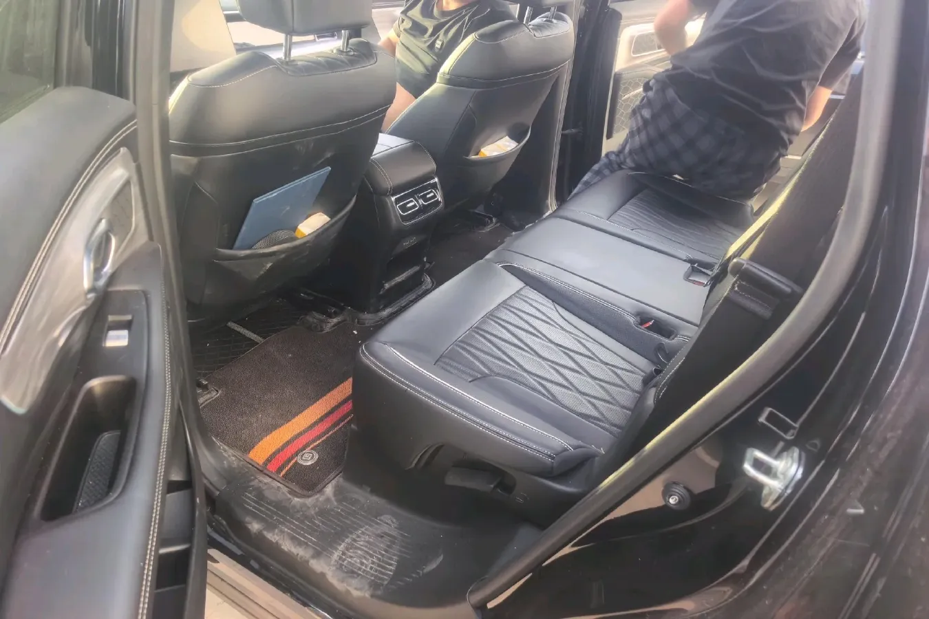 2024 GAC Trumpchi GS8 2.0T 252HP L4 8AT,autocango,china used car exporter,china ev exporter,chinese used car exporter,chinese used ev exporter