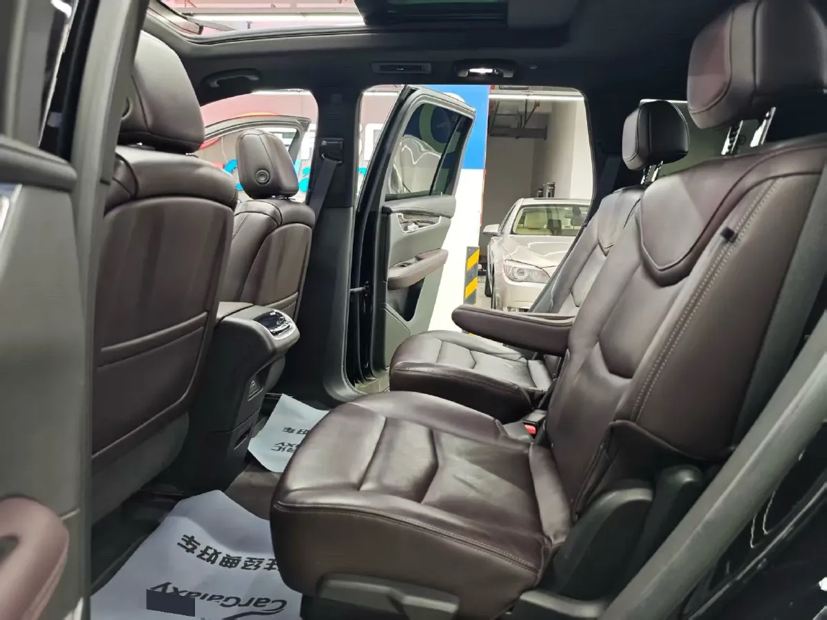 2020 Cadillac XT6 2.0T 237HP L4 9AT,autocango,china used car exporter,china ev exporter,chinese used car exporter,chinese used ev exporter