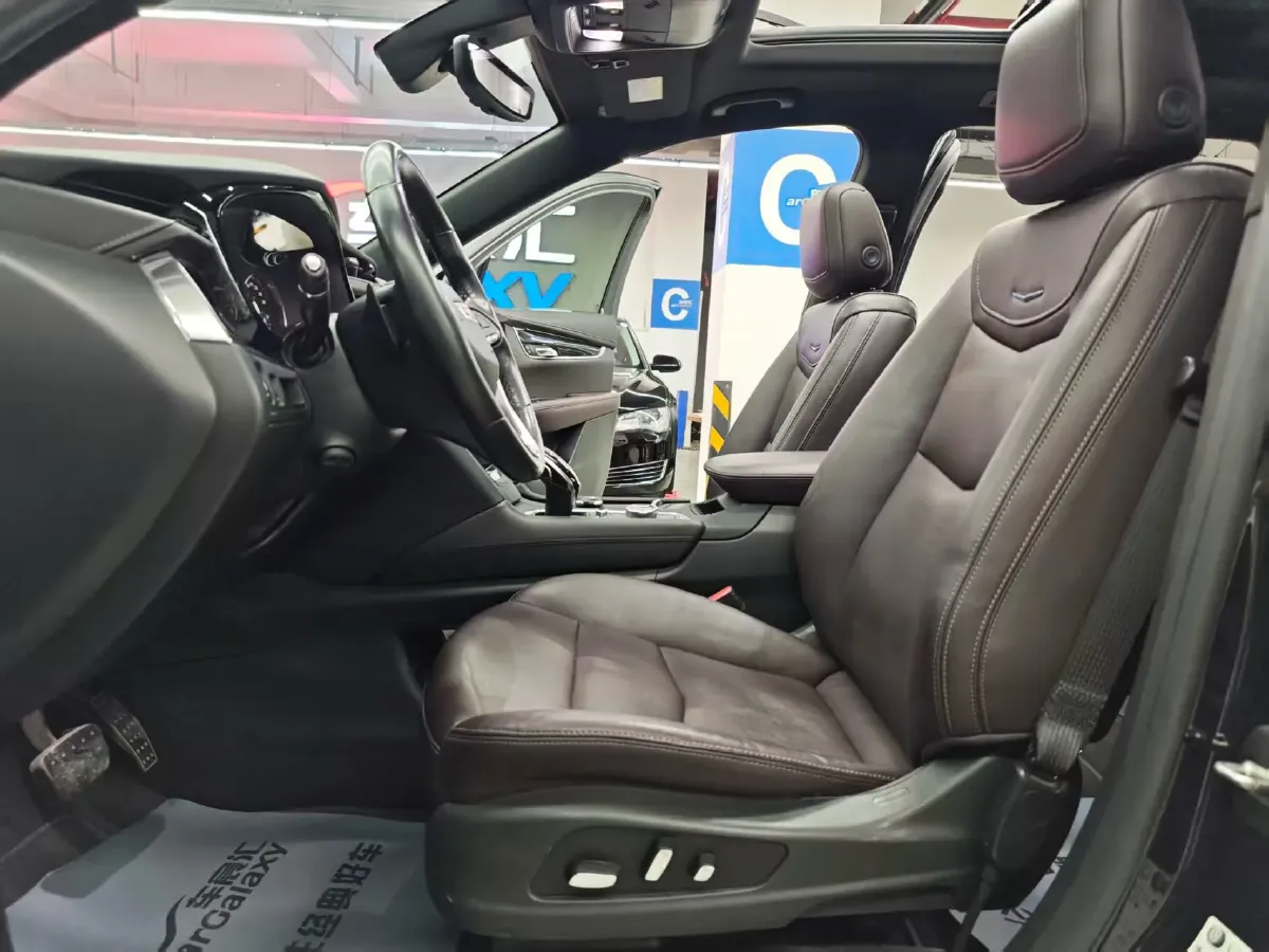 2020 Cadillac XT6 2.0T 237HP L4 9AT,autocango,china used car exporter,china ev exporter,chinese used car exporter,chinese used ev exporter