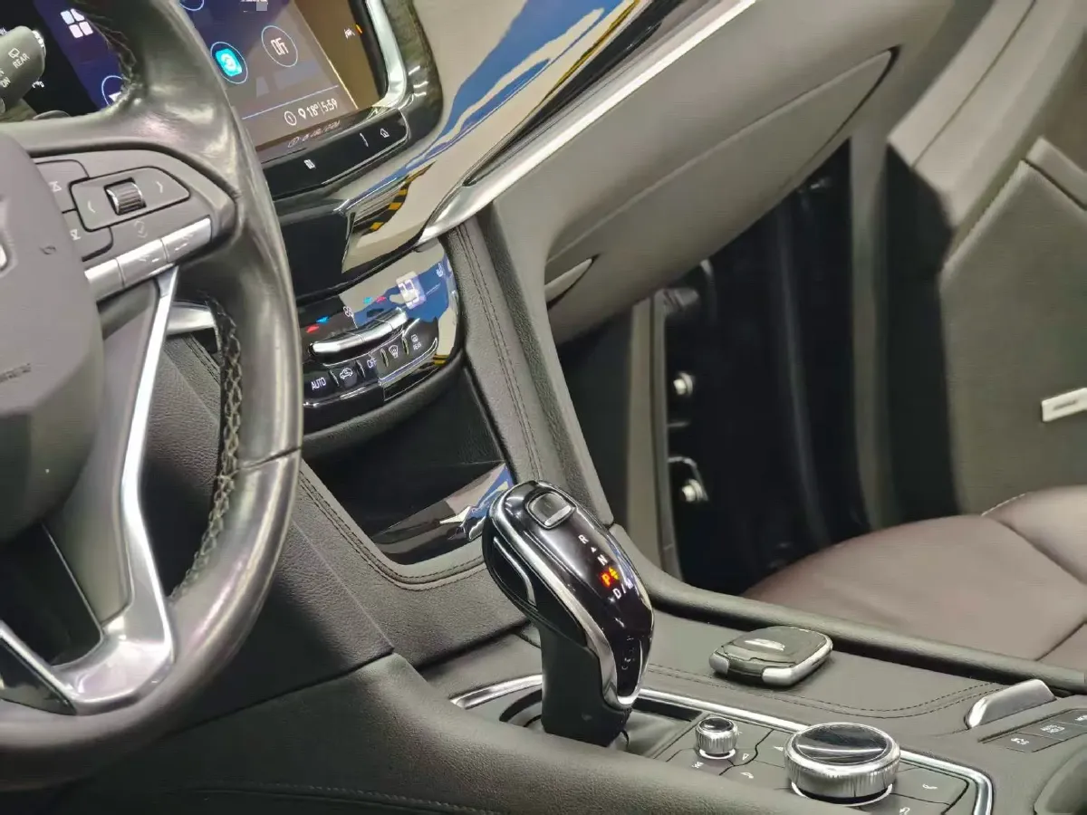 2020 Cadillac XT6 2.0T 237HP L4 9AT,autocango,china used car exporter,china ev exporter,chinese used car exporter,chinese used ev exporter