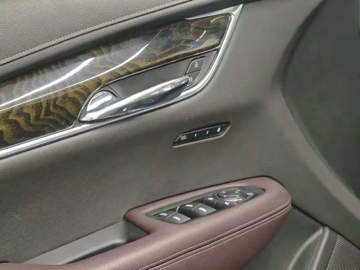 2020 Cadillac XT6 2.0T 237HP L4 9AT,autocango,china used car exporter,china ev exporter,chinese used car exporter,chinese used ev exporter