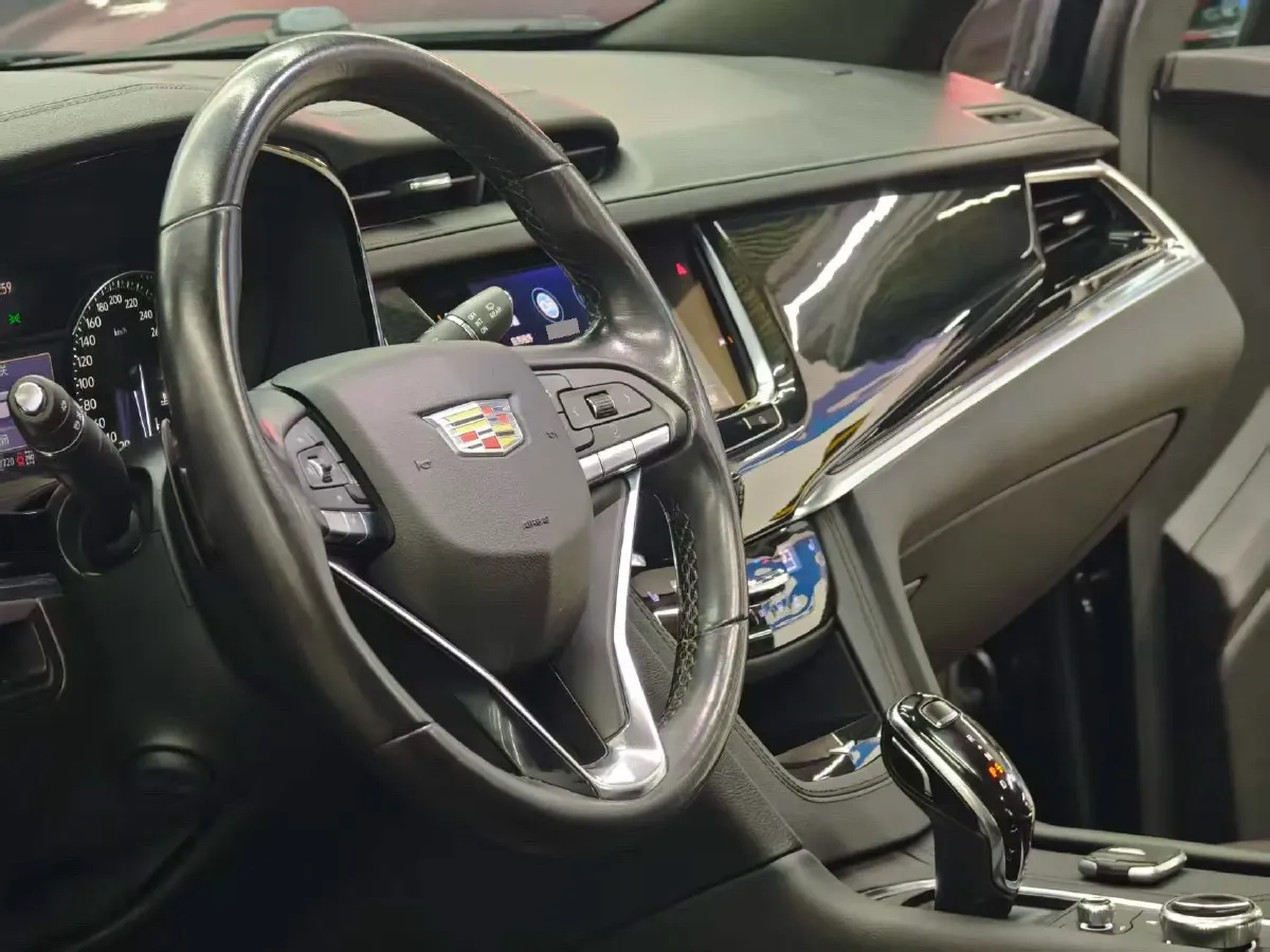 2020 Cadillac XT6 2.0T 237HP L4 9AT,autocango,china used car exporter,china ev exporter,chinese used car exporter,chinese used ev exporter