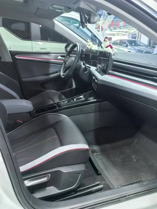 2024 Volkswagen Lamando 1.4T 150HP L4 7DCT,autocango,china used car exporter,china ev exporter,chinese used car exporter,chinese used ev exporter