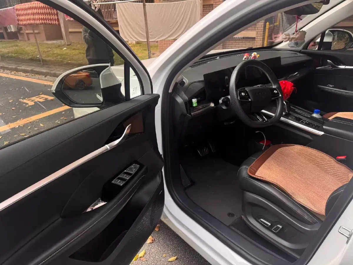 2022 Roewe RX5 eMAX 1.5T 169HP L4 AMT PHEV 16.6KWH,autocango,china used car exporter,china ev exporter,chinese used car exporter,chinese used ev exporter