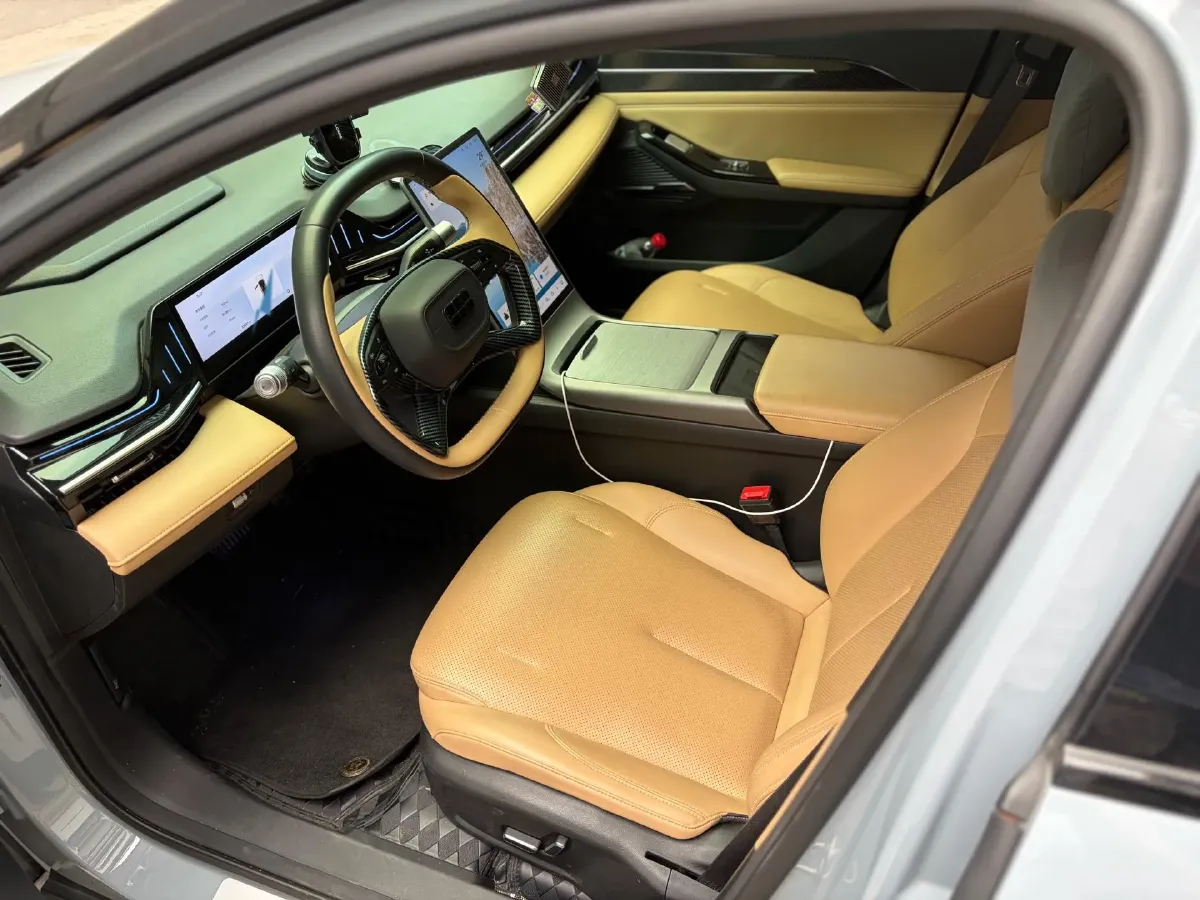 2023 Geely Galaxy L6 1.5T 163HP L4 3DHT PHEV,autocango,china used car exporter,china ev exporter,chinese used car exporter,chinese used ev exporter