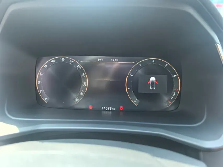 2020 LYNK&CO 06 1.5T 177HP L3 7DCT,autocango,china used car exporter,china ev exporter,chinese used car exporter,chinese used ev exporter