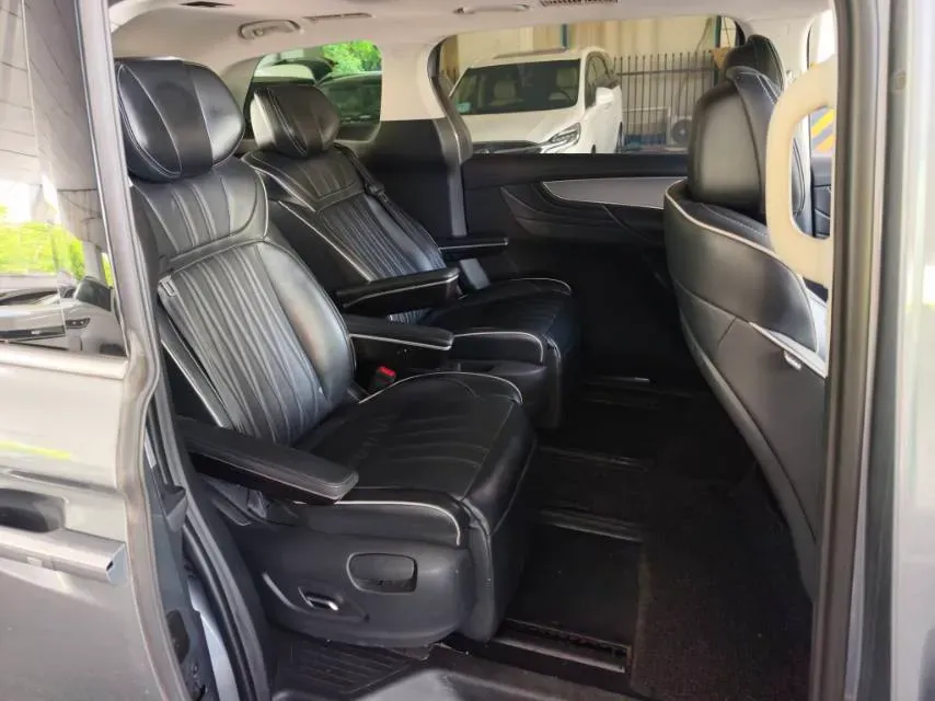 2021 Roewe iMAX8 2.0T 234HP L4 8AT,autocango,china used car exporter,china ev exporter,chinese used car exporter,chinese used ev exporter