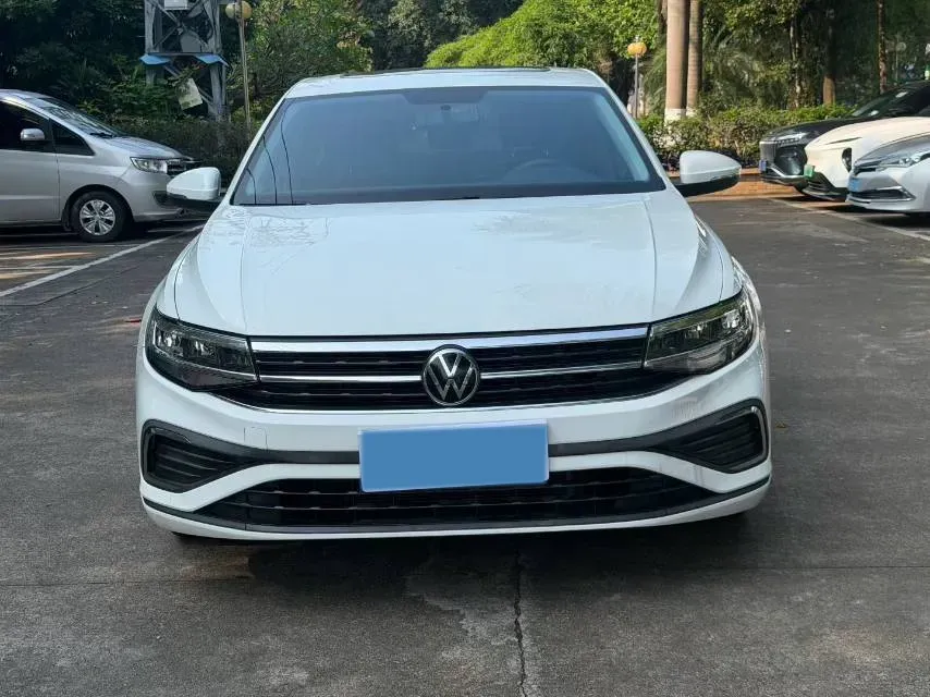 2023 Volkswagen Bora 1.5L 113HP L4 6AT,autocango,china used car exporter,china ev exporter,chinese used car exporter,chinese used ev exporter