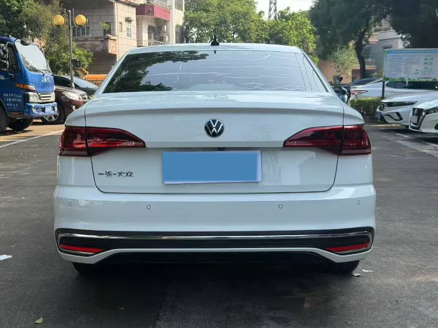 2023 Volkswagen Bora 1.5L 113HP L4 6AT,autocango,china used car exporter,china ev exporter,chinese used car exporter,chinese used ev exporter
