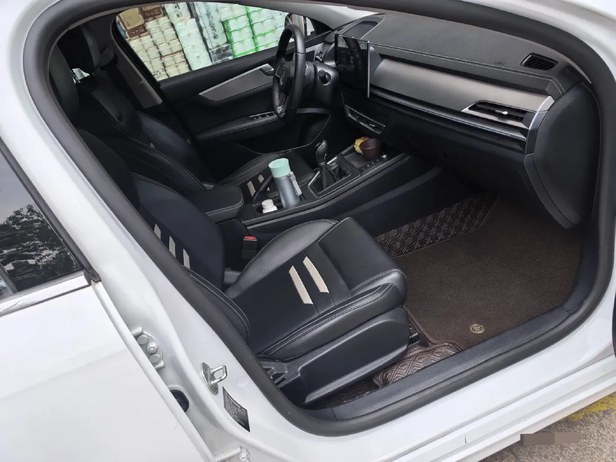 2020 BYD Qin Pro 1.5T 160HP L4 6MT,autocango,china used car exporter,china ev exporter,chinese used car exporter,chinese used ev exporter