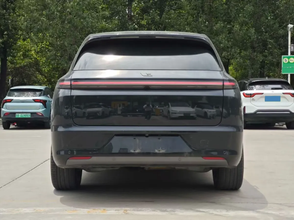 2023 Li L7 Range Extended 154HP REEV 40.9KWH,autocango,china used car exporter,china ev exporter,chinese used car exporter,chinese used ev exporter