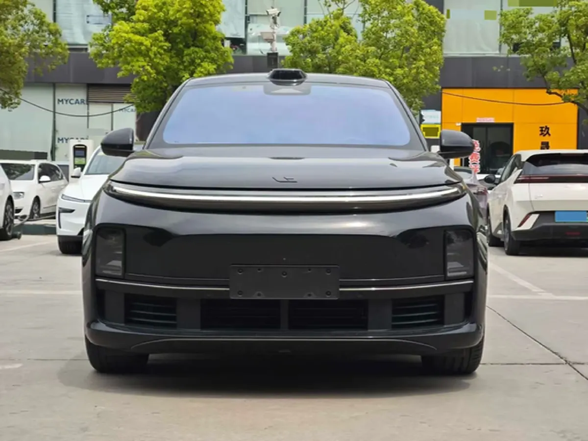 2023 Li L7 Range Extended 154HP REEV 40.9KWH,autocango,china used car exporter,china ev exporter,chinese used car exporter,chinese used ev exporter
