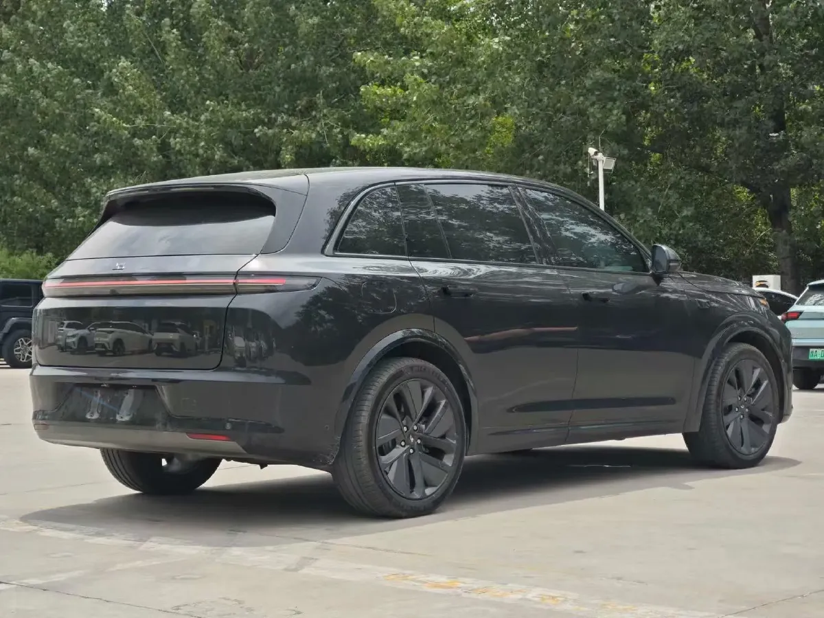2023 Li L7 Range Extended 154HP REEV 40.9KWH,autocango,china used car exporter,china ev exporter,chinese used car exporter,chinese used ev exporter