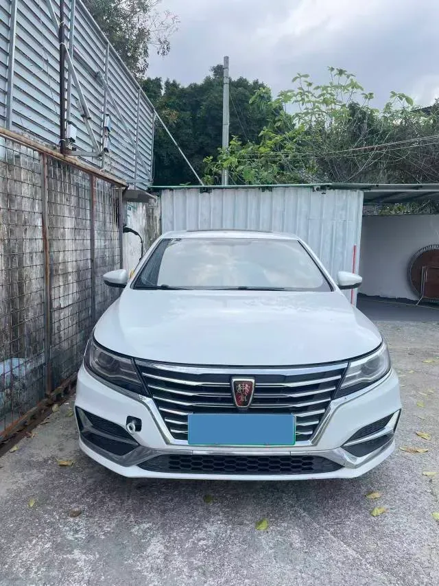 2019 Roewe i6 1.5T 169HP L4 AMT PHEV 9.1KWH,autocango,china used car exporter,china ev exporter,chinese used car exporter,chinese used ev exporter
