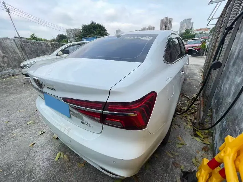 2019 Roewe i6 1.5T 169HP L4 AMT PHEV 9.1KWH,autocango,china used car exporter,china ev exporter,chinese used car exporter,chinese used ev exporter