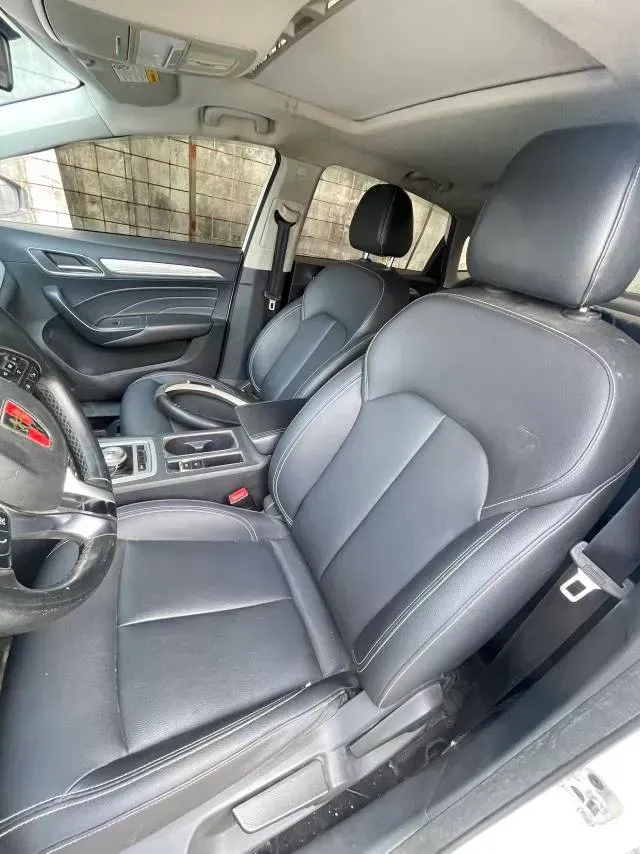 2019 Roewe i6 1.5T 169HP L4 AMT PHEV 9.1KWH,autocango,china used car exporter,china ev exporter,chinese used car exporter,chinese used ev exporter