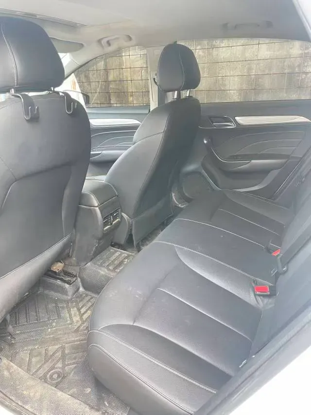 2019 Roewe i6 1.5T 169HP L4 AMT PHEV 9.1KWH,autocango,china used car exporter,china ev exporter,chinese used car exporter,chinese used ev exporter