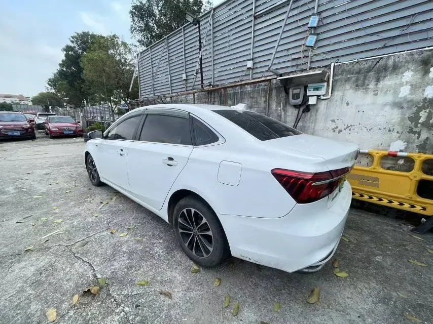 2019 Roewe i6 1.5T 169HP L4 AMT PHEV 9.1KWH,autocango,china used car exporter,china ev exporter,chinese used car exporter,chinese used ev exporter