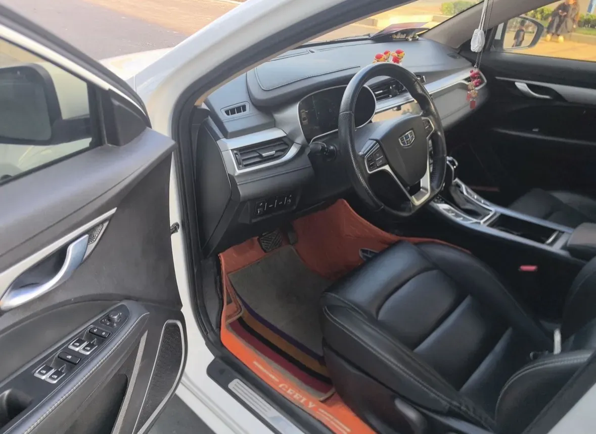 2018 Geely Emgrand 1.5L 109HP L4 5MT,autocango,china used car exporter,china ev exporter,chinese used car exporter,chinese used ev exporter