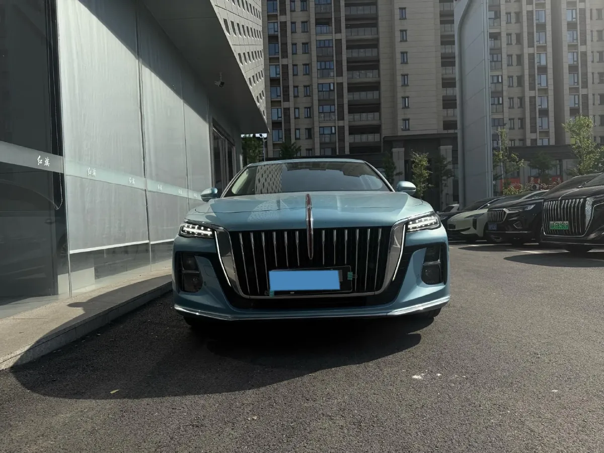 2023 HongQi H5 2.0T 224HP L4 8AT,autocango,china used car exporter,china ev exporter,chinese used car exporter,chinese used ev exporter