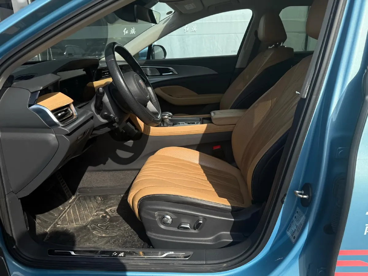 2023 HongQi H5 2.0T 224HP L4 8AT,autocango,china used car exporter,china ev exporter,chinese used car exporter,chinese used ev exporter